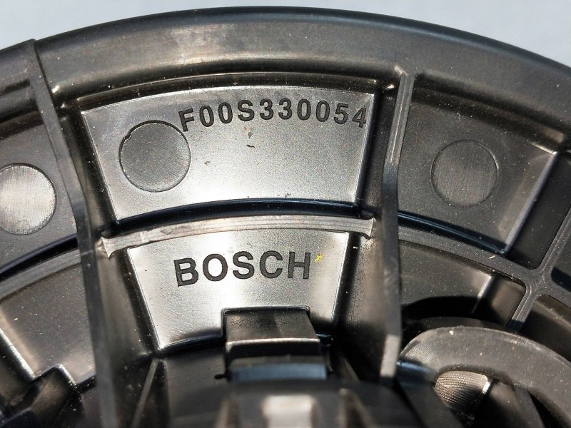 Recambio de motor calefaccion para hyundai ix35 1.7 crdi cat referencia OEM IAM F00S330054 F00S3B2441 130104