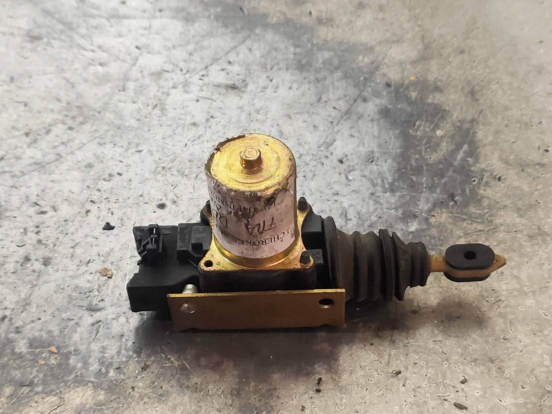Recambio de motor cierre centralizado trasero derecho para chrysler jeep cherokee (xj) 2.1 turbodiesel referencia OEM IAM   