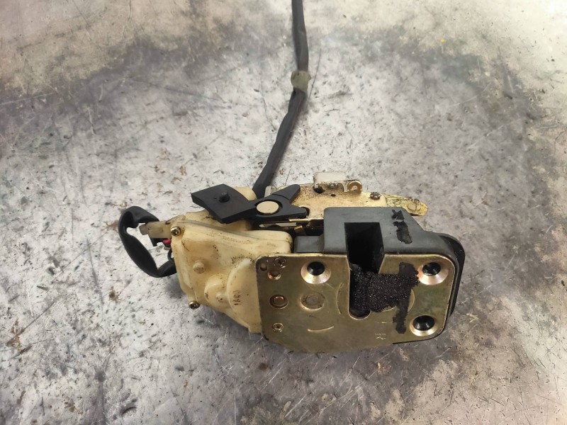 Recambio de motor cierre centralizado trasero derecho para mazda 626 berlina (gf) 2.0 turbodiesel cat referencia OEM IAM   