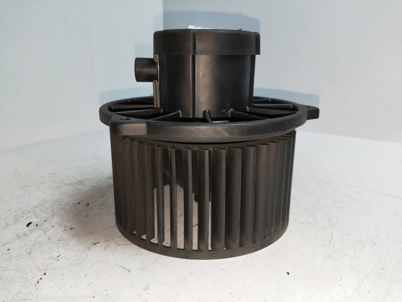 Recambio de motor calefaccion para hyundai trajet (fo) 2.0 crdi gls referencia OEM IAM F00S330017 9710038000 