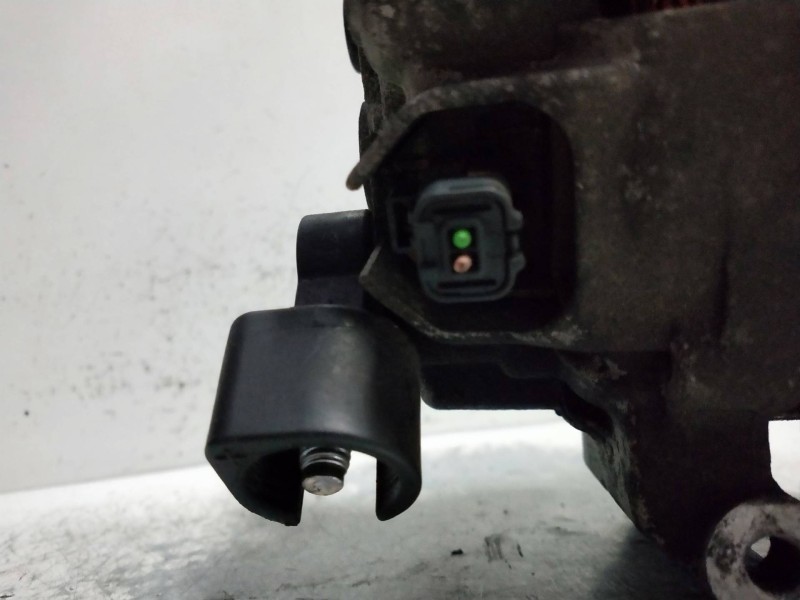 Recambio de alternador para peugeot 207 sport referencia OEM IAM V757695680 14I 16V 