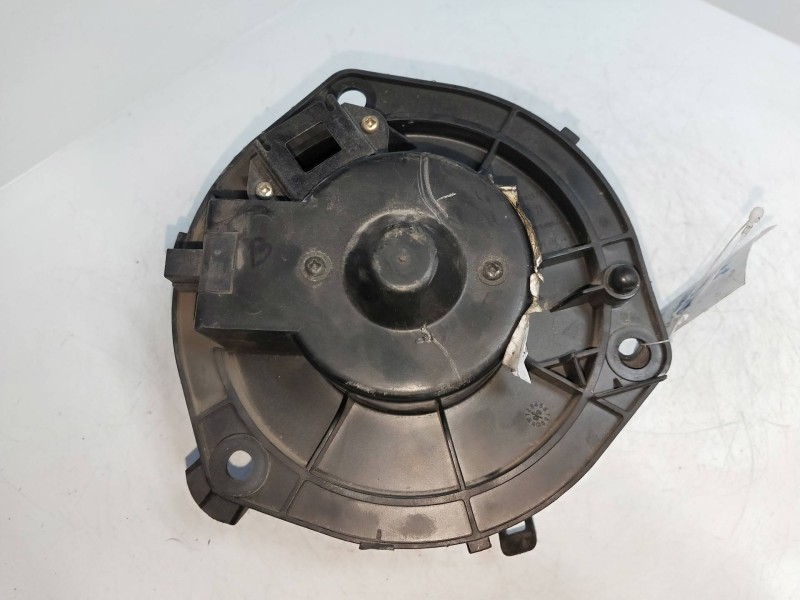 Recambio de motor calefaccion para iveco daily caja cerrada (1999 =>) 2.8 diesel cat referencia OEM IAM 570630200  