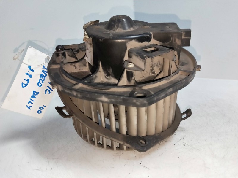Recambio de motor calefaccion para iveco daily caja cerrada (1999 =>) 2.8 diesel cat referencia OEM IAM 570630200  