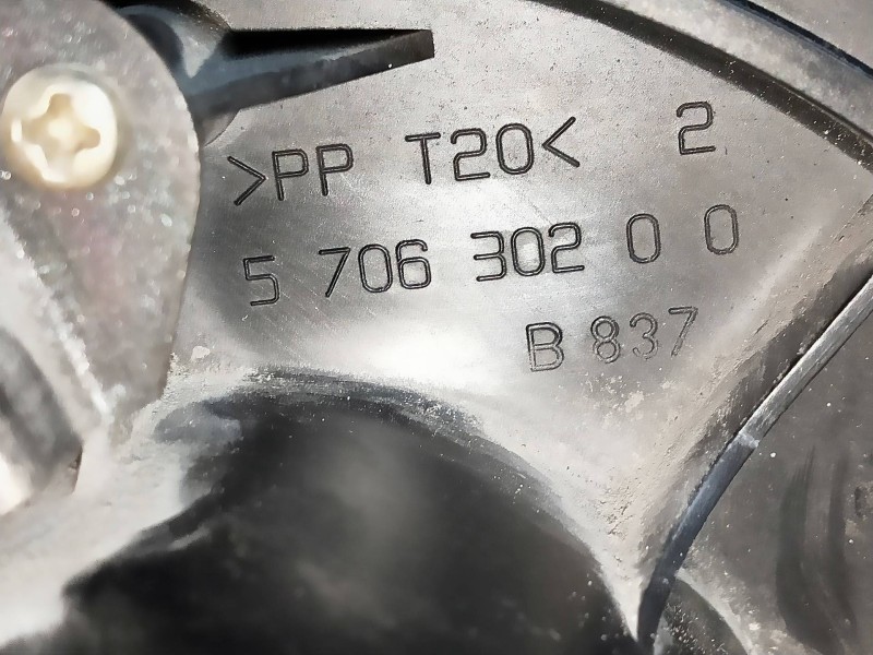 Recambio de motor calefaccion para iveco daily caja cerrada (1999 =>) 2.8 diesel cat referencia OEM IAM 570630200  