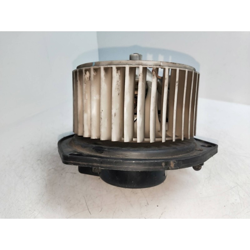 Recambio de motor calefaccion para iveco daily caja cerrada (1999 =>) 2.8 diesel cat referencia OEM IAM 570630200  