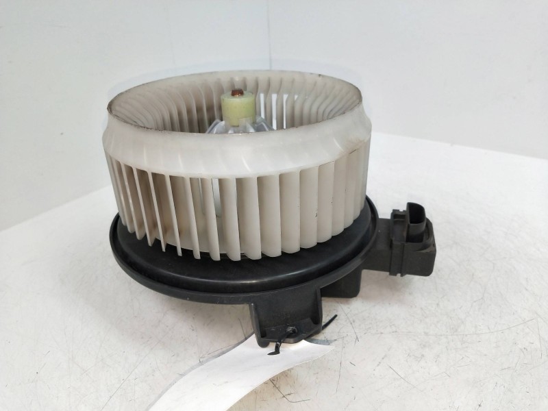 Recambio de motor calefaccion para jeep compass 2.4 16v cat referencia OEM IAM AY2727005011  