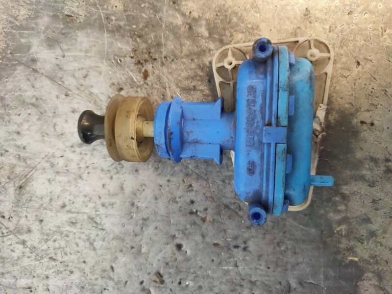 Recambio de motor cierre centralizado delantero izquierdo para audi 80 avant 2.0 referencia OEM IAM 893862153D  