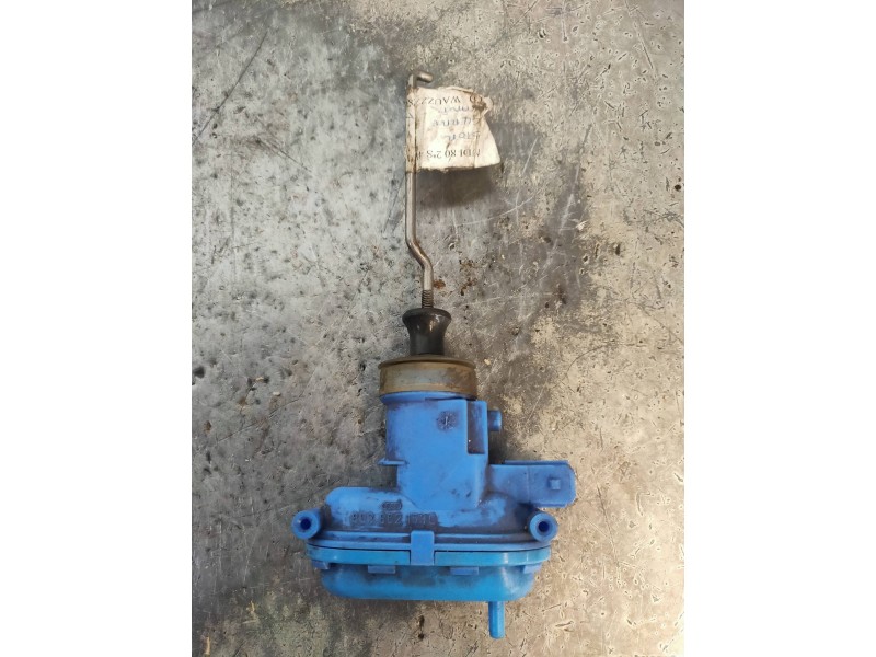 Recambio de motor cierre centralizado delantero derecho para audi 80 avant 1.9 tdi referencia OEM IAM 893862153C  