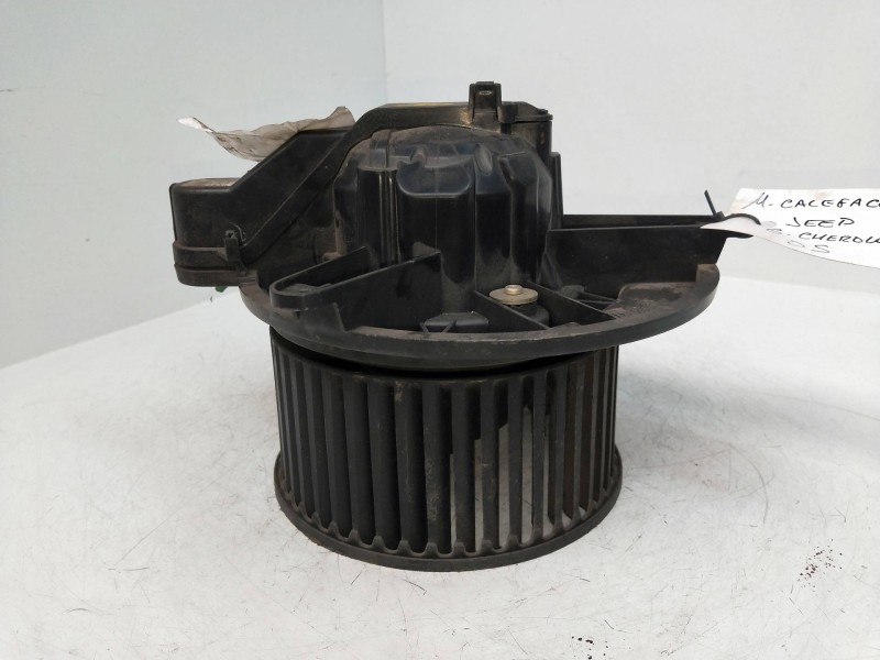 Recambio de motor calefaccion para jeep gr. cherokee (wh) 3.0 crd limited referencia OEM IAM 929447P  