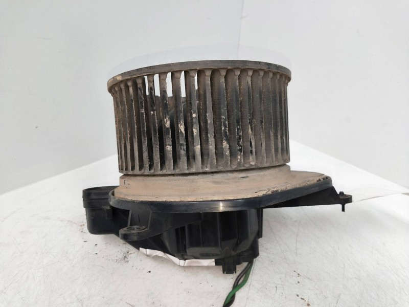 Recambio de motor calefaccion para jeep gr. cherokee (wh) 3.0 crd cat referencia OEM IAM 929447P  