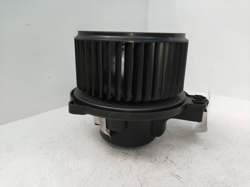Recambio de motor calefaccion para kia carens (un) 2.0 crdi referencia OEM IAM B448231370 A0540221C 