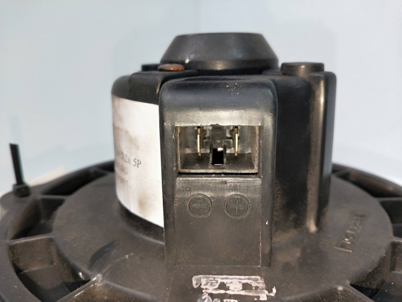 Recambio de motor calefaccion para kia carnival ii 2.9 crdi lx referencia OEM IAM   