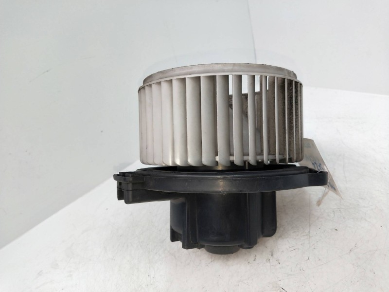 Recambio de motor calefaccion para kia carnival ii 2.9 crdi lx referencia OEM IAM   