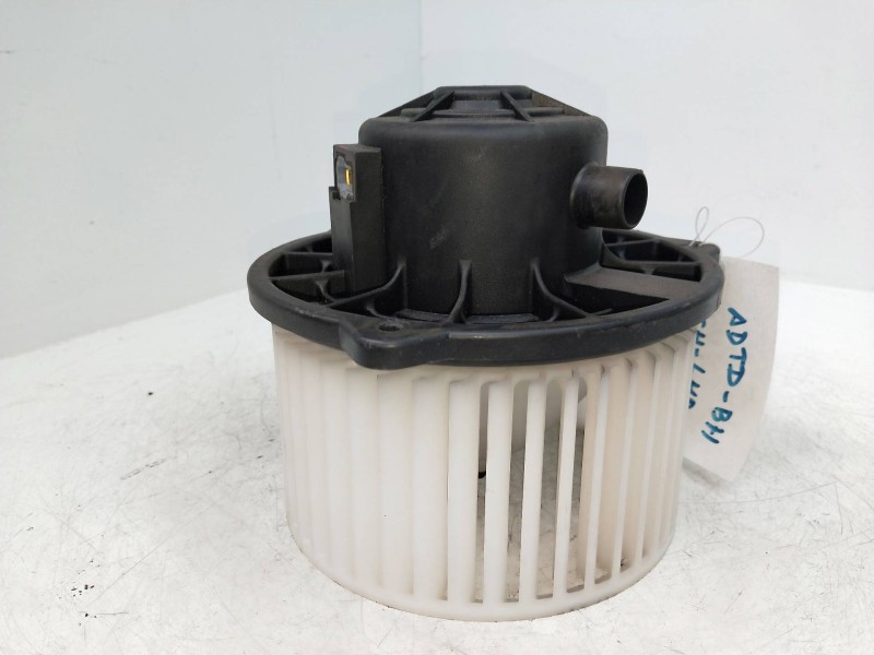 Recambio de motor calefaccion para kia opirus 3.5 v6 cat referencia OEM IAM F00S330027  