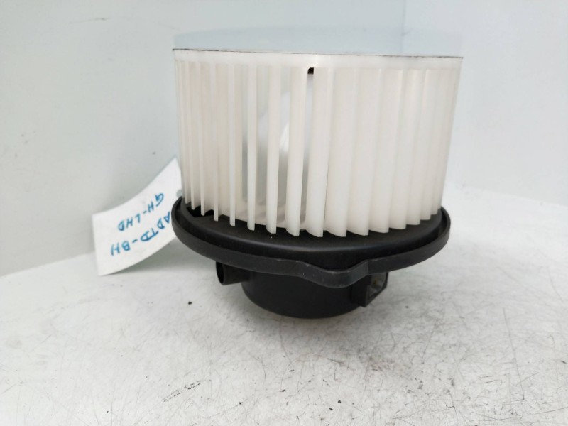 Recambio de motor calefaccion para kia opirus 3.5 v6 cat referencia OEM IAM F00S330027  