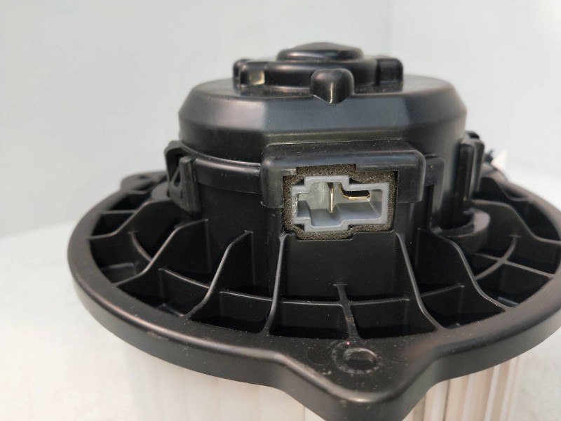 Recambio de motor calefaccion para kia picanto (ja) gt line referencia OEM IAM F00S330114 F00S3B2562 
