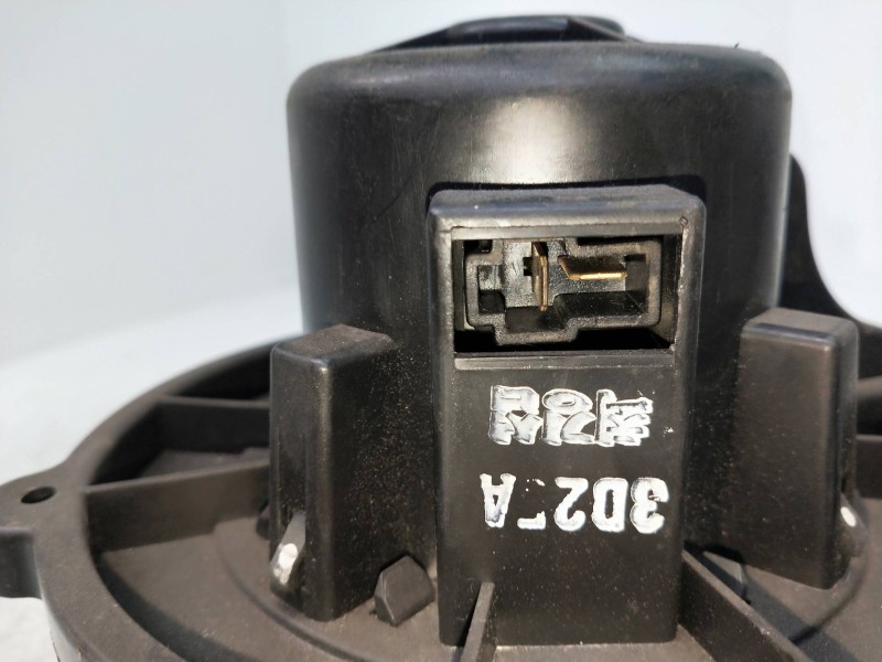 Recambio de motor calefaccion para kia rio 1.3 cat referencia OEM IAM   