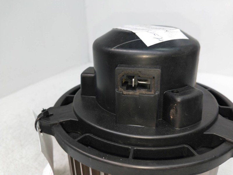 Recambio de motor calefaccion para kia sorento 2.5 crdi referencia OEM IAM B308830230 A0540222C 