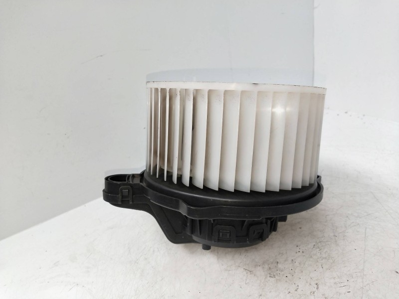 Recambio de motor calefaccion para kia sportage referencia OEM IAM F00S330054 F00S3B2441 