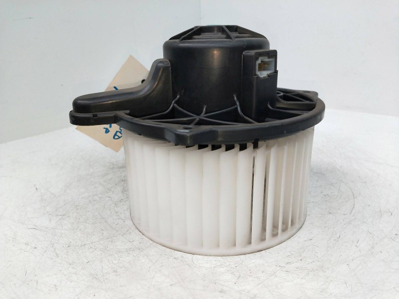 Recambio de motor calefaccion para kia sportage 2.0 turbodiesel cat referencia OEM IAM F00S33F012  