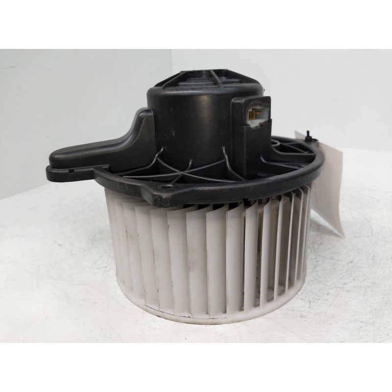 Recambio de motor calefaccion para kia sportage 2.0 cat referencia OEM IAM F00S33F012  