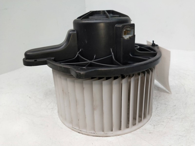 Recambio de motor calefaccion para kia sportage 2.0 cat referencia OEM IAM F00S33F012  