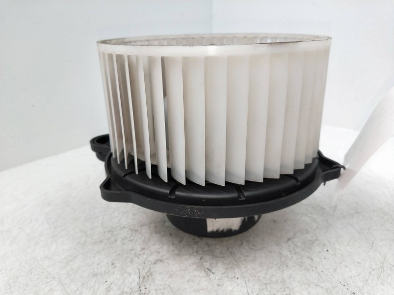 Recambio de motor calefaccion para kia sportage 2.0 cat referencia OEM IAM F00S33F012  