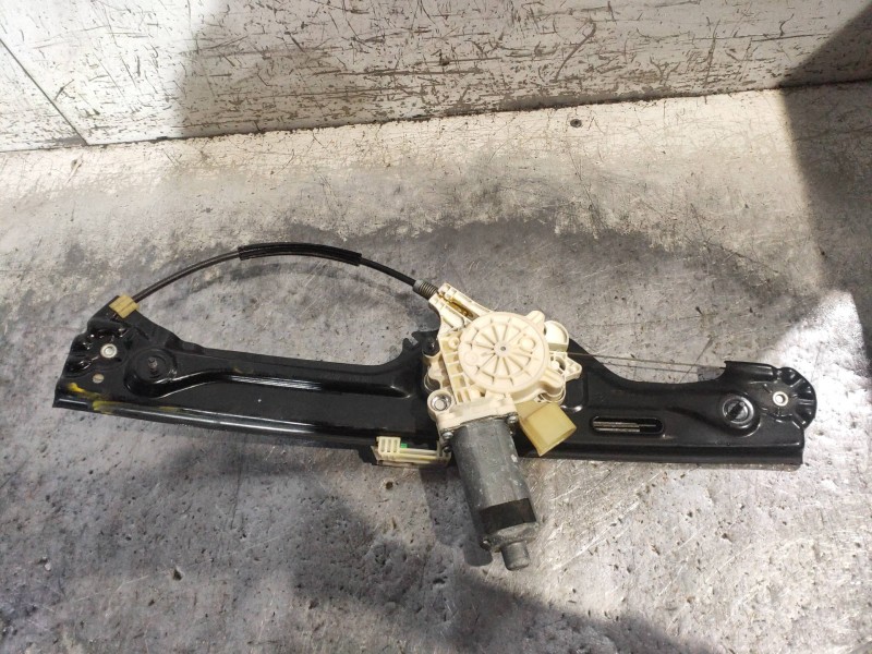 Recambio de elevalunas trasero derecho para bmw x6 (e71) 3.5d referencia OEM IAM 7179602S 7197304E 