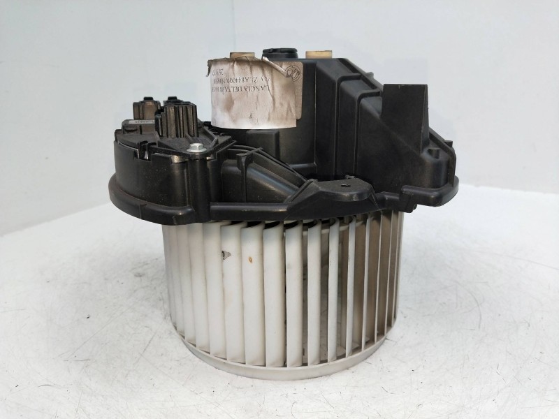 Recambio de motor calefaccion para lancia delta (181) 1.4 turbo cat referencia OEM IAM 5G7833100 5G8933100 A43000800 809C0254064