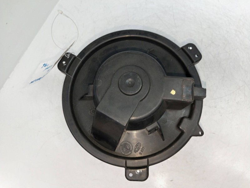 Recambio de motor calefaccion para lancia lancia y 1.4 lx referencia OEM IAM   