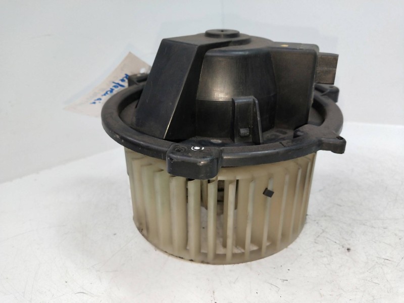Recambio de motor calefaccion para lancia lancia y 1.4 lx referencia OEM IAM   