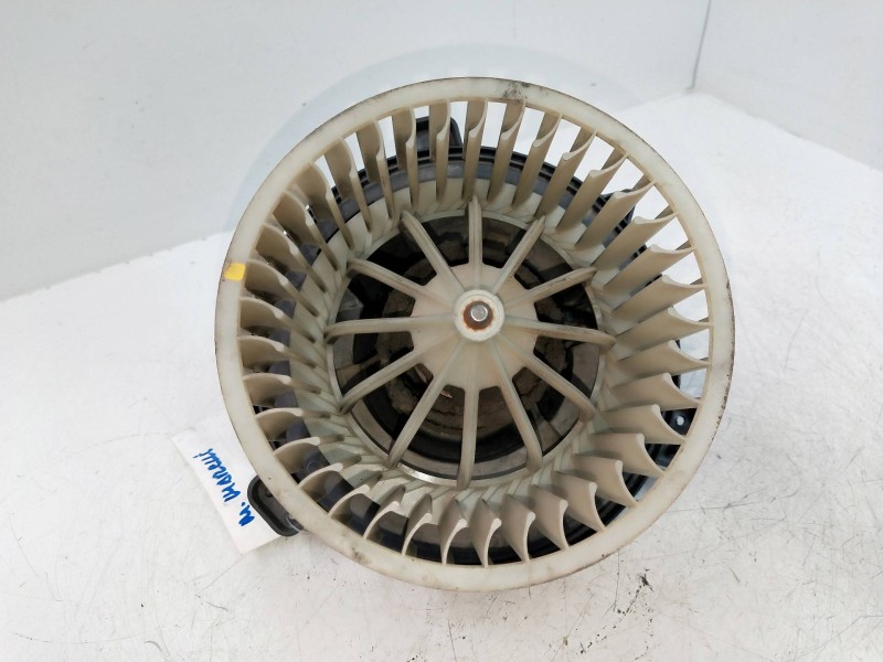 Recambio de motor calefaccion para lancia lancia y 1.4 lx referencia OEM IAM   