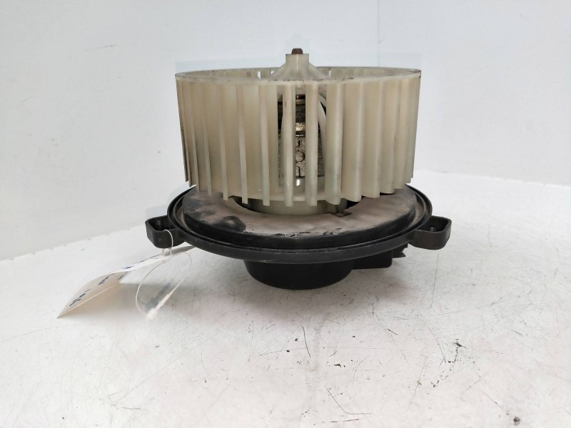 Recambio de motor calefaccion para lancia lancia y 1.4 lx referencia OEM IAM   