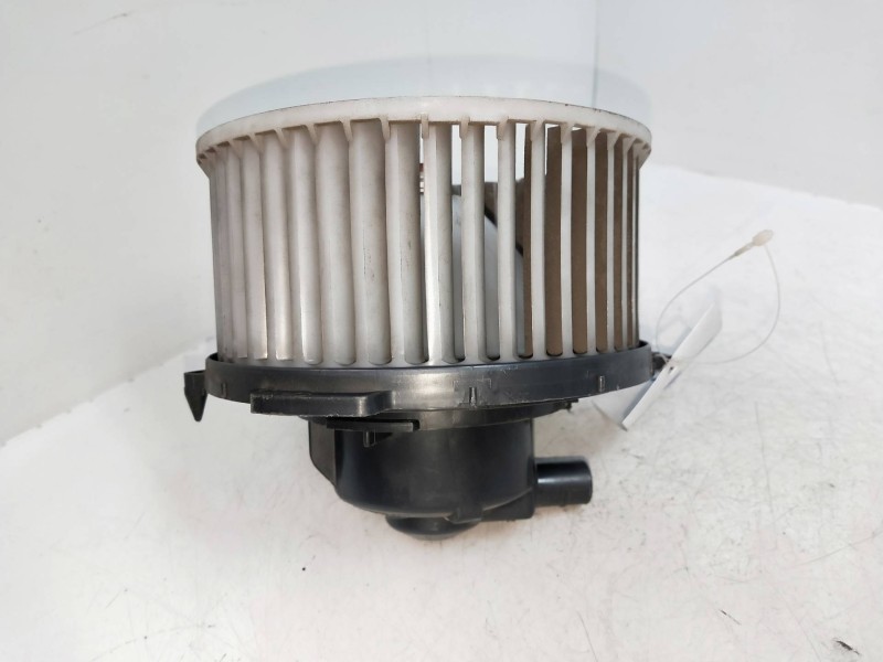 Recambio de motor calefaccion para mazda 3 berlina (bk) 1.6 16v cat referencia OEM IAM HB111BN7N026B3 8940000270 