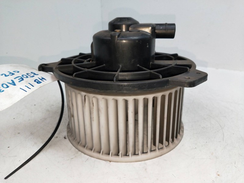 Recambio de motor calefaccion para mazda 323 berlina f/s (bj) 2.0 turbodiesel referencia OEM IAM 89400000812  