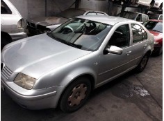 volkswagen bora berlina (1j2) del año 2001