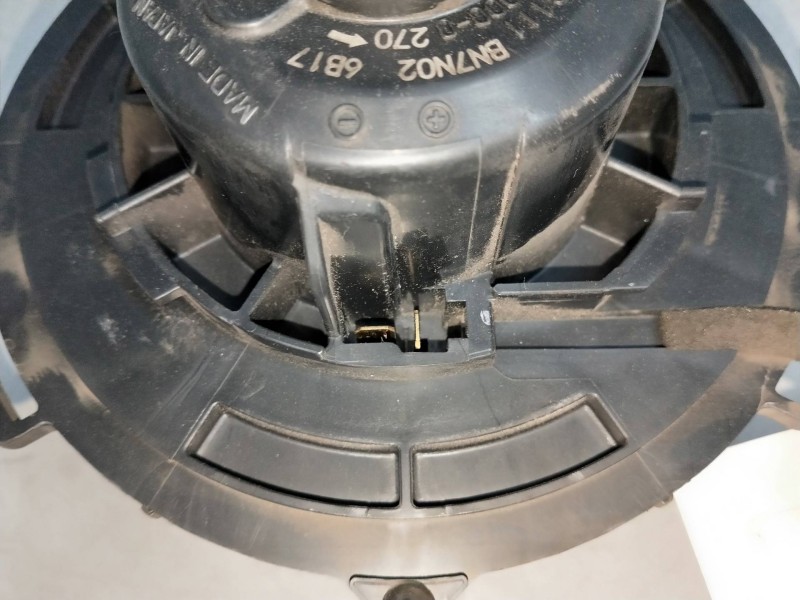 Recambio de motor calefaccion para mazda 5 berl. (cr) 2.0 diesel cat referencia OEM IAM BH111BN7N026B17 89400002370 