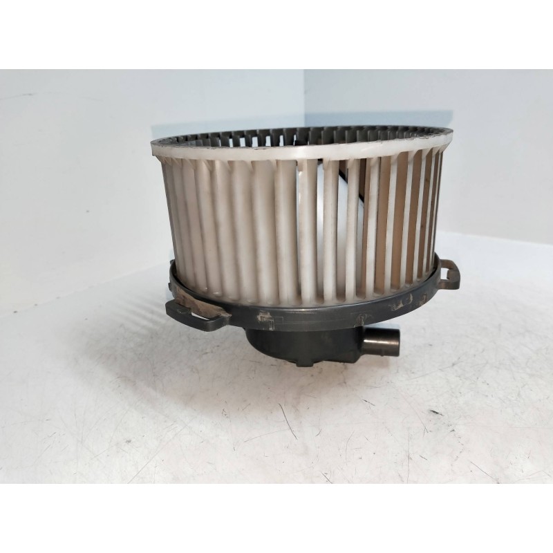 Recambio de motor calefaccion para mazda 5 berl. (cr) 2.0 diesel cat referencia OEM IAM BH111BN7N026B17 89400002370 