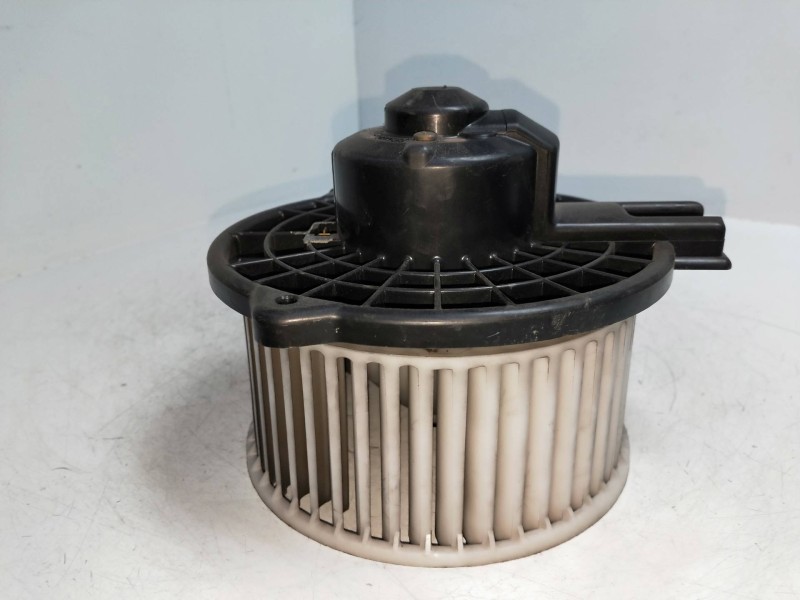 Recambio de motor calefaccion para mazda 6 monovolumen (gy) 2.0 diesel cat referencia OEM IAM HB1110J6B02 8940000232 