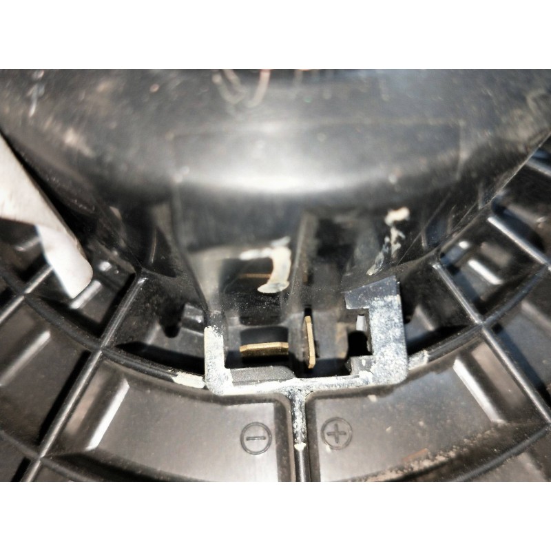 Recambio de motor calefaccion para mazda 6 monovolumen (gy) 2.0 diesel cat referencia OEM IAM HB1110J6B02 8940000232 