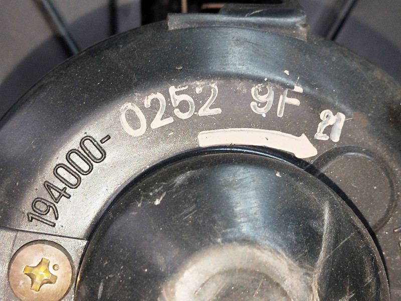 Recambio de motor calefaccion para mazda rx-8 (se) 1.3 wankel cat referencia OEM IAM 19400002529F21  