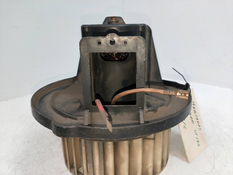Recambio de motor calefaccion para mercedes clase e (w123) berlina+coupe referencia OEM IAM   