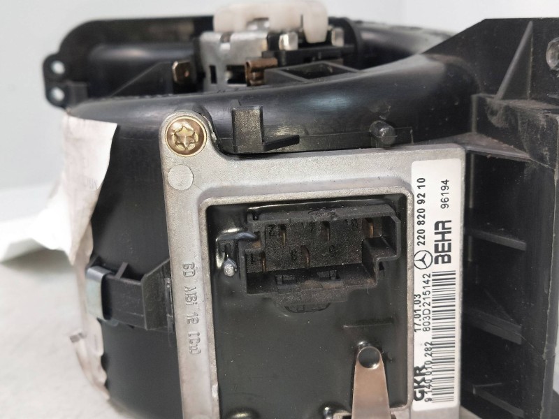 Recambio de motor calefaccion para mercedes clase clk (w209) coupe 2.7 cdi 20v cat referencia OEM IAM 803D215142 9140010282 