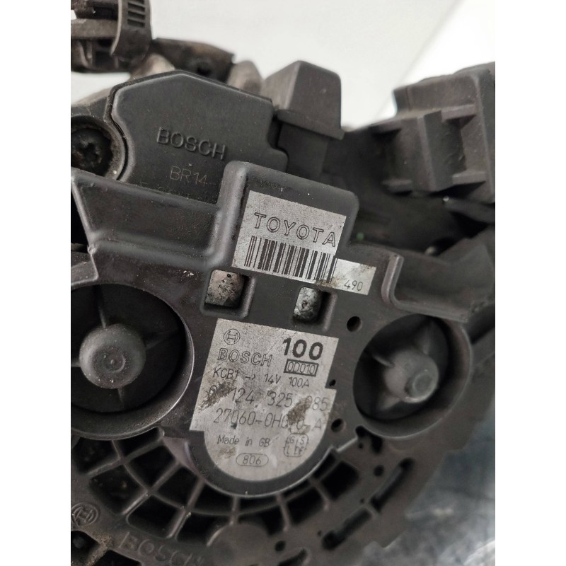 Recambio de alternador para toyota avensis wagon (t25) 2.0 16v cat referencia OEM IAM 0124325085 BOSCH 20VTI