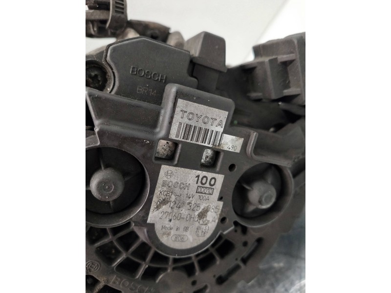 Recambio de alternador para toyota avensis wagon (t25) 2.0 16v cat referencia OEM IAM 0124325085 BOSCH 20VTI