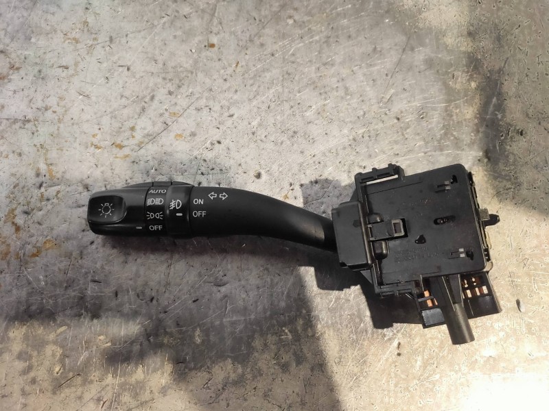 Recambio de mando luces para kia carens (un) active referencia OEM IAM 202004727  