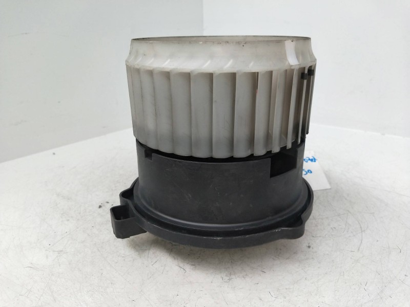 Recambio de motor calefaccion para mitsubishi colt berlina 3 (cz) 1.3 cat referencia OEM IAM MFF0160700701  