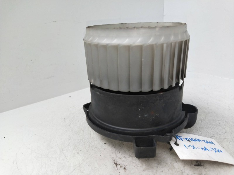 Recambio de motor calefaccion para mitsubishi colt berlina 5 (z30a) 1.5 di-d instyle (d) referencia OEM IAM MF0160700701  