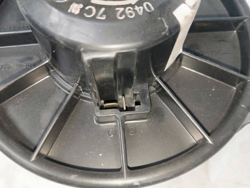 Recambio de motor calefaccion para mitsubishi colt (cj0) 1600 glx referencia OEM IAM 19400004927C  