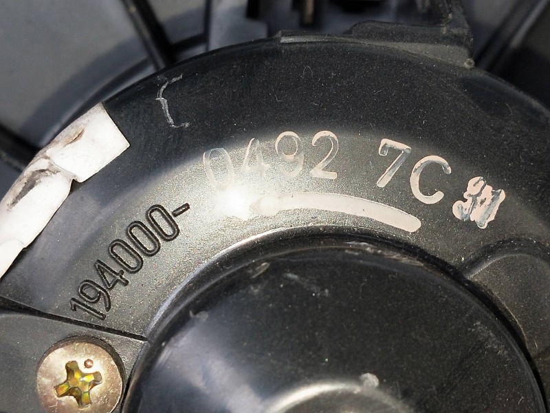 Recambio de motor calefaccion para mitsubishi colt (cj0) 1600 glx referencia OEM IAM 19400004927C  